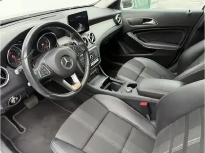 Photo 5 Mercedes GLA 200 d Sensation