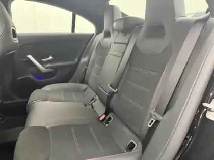 Photo 12 Mercedes CLA Coupé 200 d AMG Line