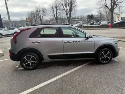 Photo 20 Kia Niro 1.6 GDi 138 ch HEV DCT6 Active
