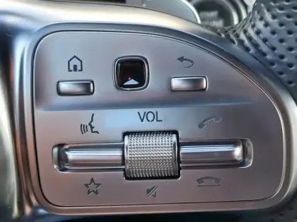 Photo 16 Mercedes Classe A 200 d AMG Line