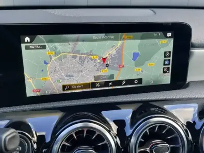 Photo 9 Mercedes Classe A 200 d AMG Line