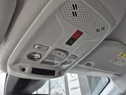 Photo 31 Peugeot 208 II 100 ch Style