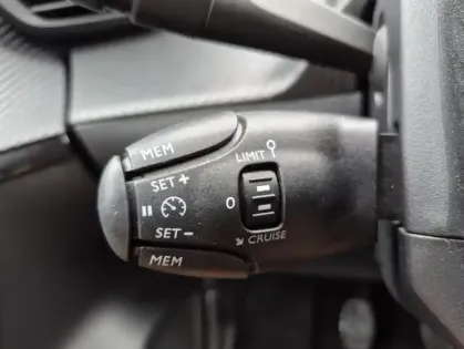 Photo 16 Peugeot 208 II 100 ch Style