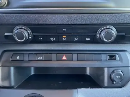 Photo 5 Citroën Jumpy III M BlueHDi 180 S&S EAT8 Driver