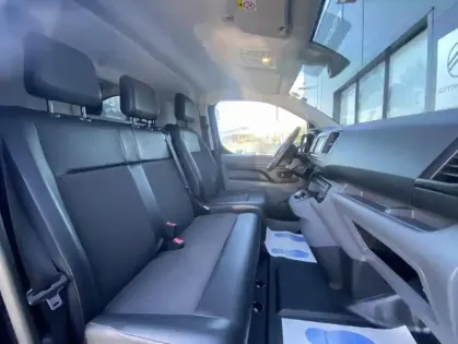 Photo 23 Citroën Jumpy III M BlueHDi 180 S&S EAT8 Driver