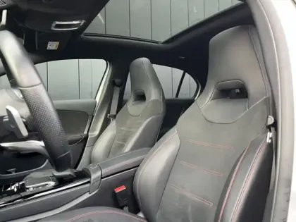 Photo 23 Mercedes Classe A 200 AMG Line