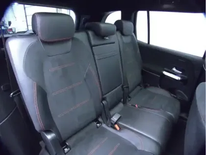 Photo 8 Mercedes Classe B 250 AMG Line