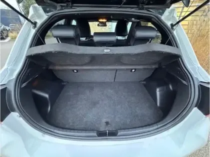 Photo 8 Toyota Yaris Gén. III Ph3 GR SPORT 5