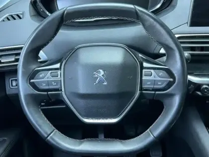 Photo 14 Peugeot 5008  1.2 PureTech 130ch E6.c Allure S&S