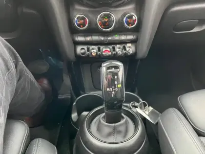 Photo 6 Mini Mini  One 102ch Edition Camden BVA7