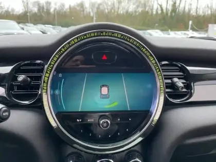 Photo 9 Mini Mini  One 102ch Edition Camden BVA7