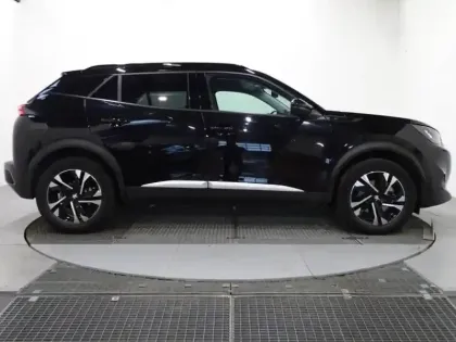 Photo 7 Peugeot 2008  e- 136ch Allure Business