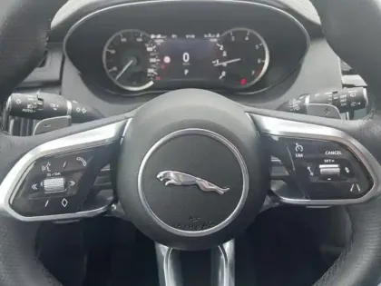 Photo 14 Jaguar E-Pace  P200 FlexFuel MHEV 200ch R-Dynamic S