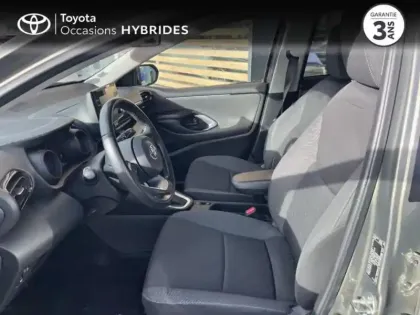 Photo 10 Toyota Yaris  116h Design 5p