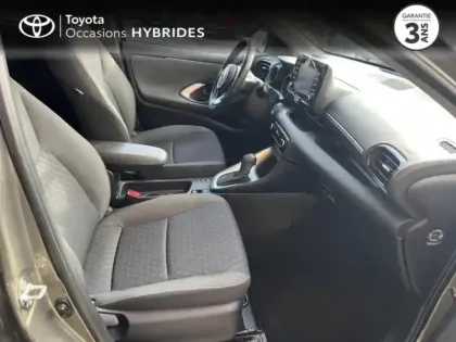 Photo 5 Toyota Yaris  116h Design 5p