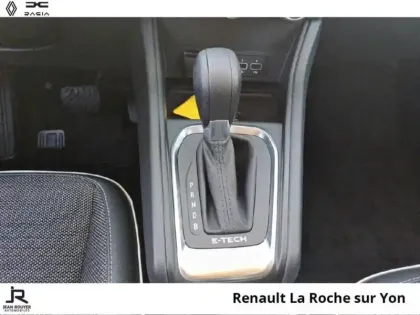 Photo 5 Renault Captur  1.6 E-Tech full hybrid 145ch Techno