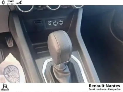 Photo 10 Renault Clio  1.6 E-Tech 140ch Limited