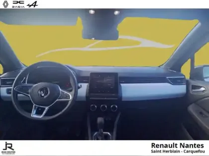 Photo 9 Renault Clio  1.6 E-Tech 140ch Limited