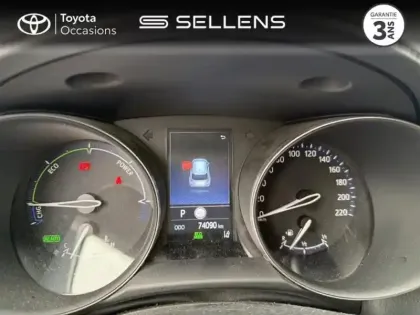 Photo 13 Toyota C-HR  1.8 Hybride 122ch Design Ultimate E-CVT