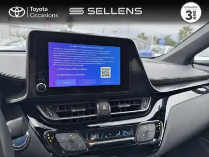 Photo 14 Toyota C-HR  1.8 Hybride 122ch Design Ultimate E-CVT