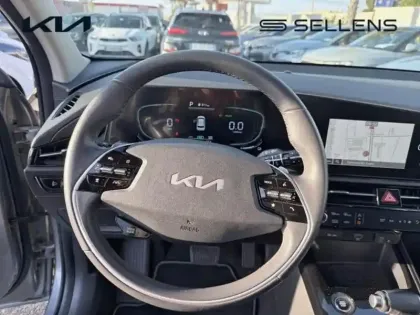Photo 8 Kia Niro  1.6 GDi 141ch HEV Active DCT6