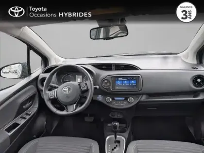 Photo 7 Toyota Yaris  100h Dynamic 5p RC19