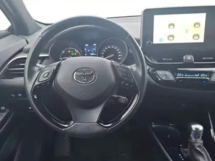 Photo 13 Toyota C-HR  122h Distinctive 2WD E-CVT MY20