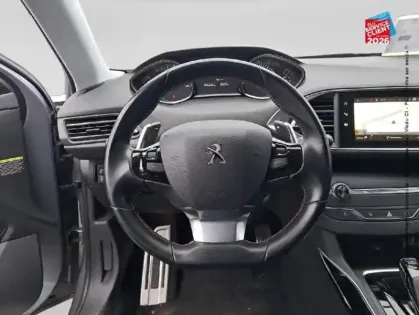 Photo 11 Peugeot 308  SW 1.2 PureTech 130ch E6.c S&S Tech Edition EAT8