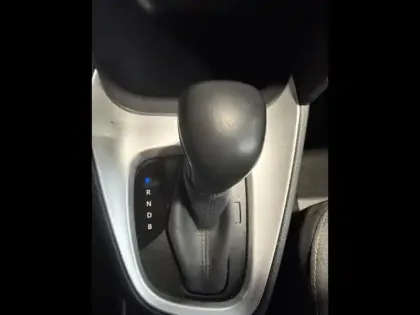 Photo 12 Toyota Yaris  Cross 116h Design MY22