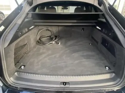 Photo 6 Audi A6  Avant 55 TFSI e 367ch SLINE QUATTRO S tronic 7