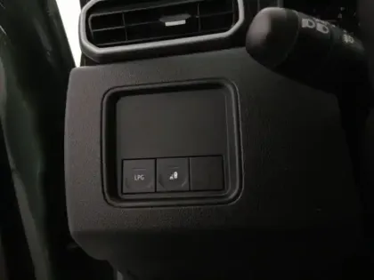 Photo 13 Dacia Duster  1.0 ECO-G 100ch  Journey + 4x2