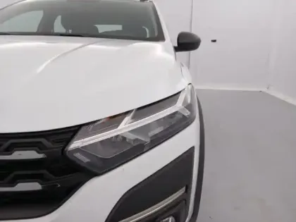 Photo 12 Dacia Sandero  1.0 TCe 90ch Stepway Essential