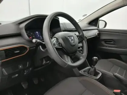 Photo 6 Dacia Sandero  1.0 TCe 90ch Stepway Essential