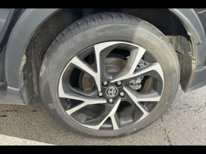 Photo 12 Toyota C-HR  122h Edition 2WD E-CVT  MC19