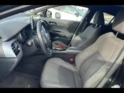 Photo 9 Toyota C-HR  122h Edition 2WD E-CVT  MC19