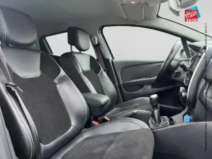 Photo 5 Renault Clio  1.5 dCi 90ch energy Intens 5p Euro6c