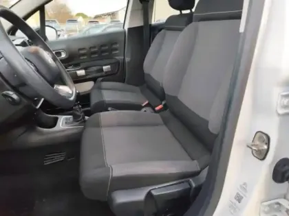 Photo 12 Citroën C3  1.2 PureTech 110ch S&S Shine 120-123g