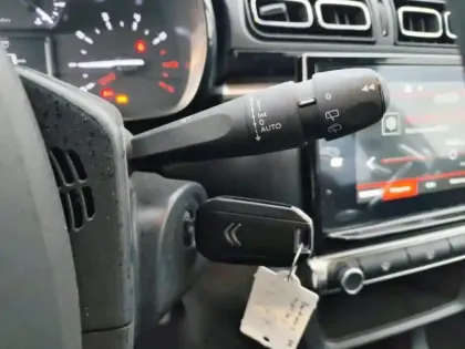 Photo 14 Citroën C3  1.2 PureTech 110ch S&S Shine 120-123g