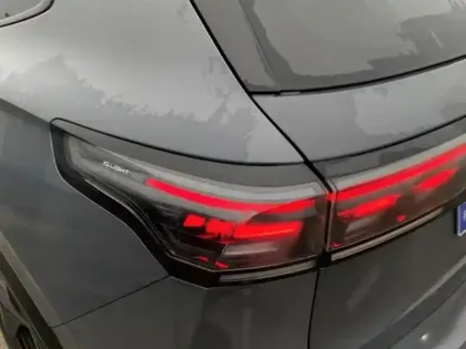 Photo 8 Volkswagen Tiguan  1.5 eHybrid 204ch R-Line Edition DSG6