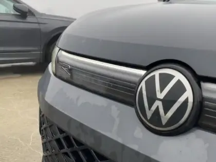 Photo 10 Volkswagen Tiguan  1.5 eHybrid 204ch R-Line Edition DSG6