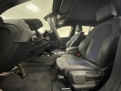 Photo 8 BMW Serie 1 Série 1 118iA 136ch M Sport DKG7