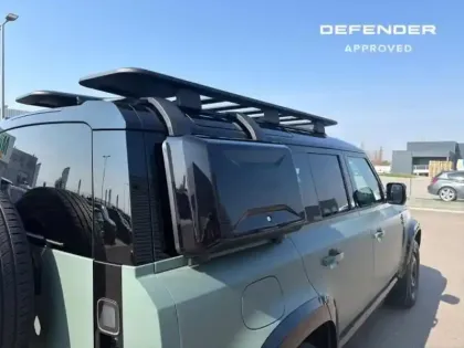 Photo 18 Land rover Defender Gén. III (L663) Ph1 Evo2 Trophy Ed K Green 5