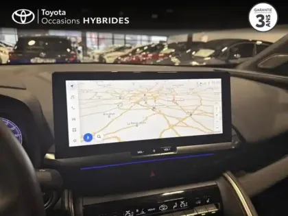 Photo 8 Toyota C-HR  1.8 Hybride 140ch Collection MY25