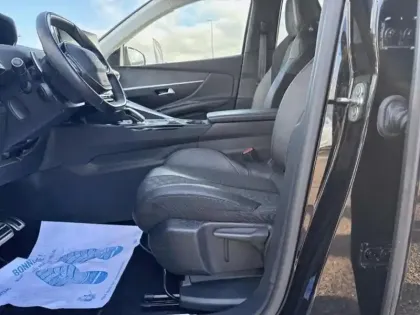 Photo 8 Peugeot 3008  1.5 BlueHDi 130ch S&S Roadtrip EAT8