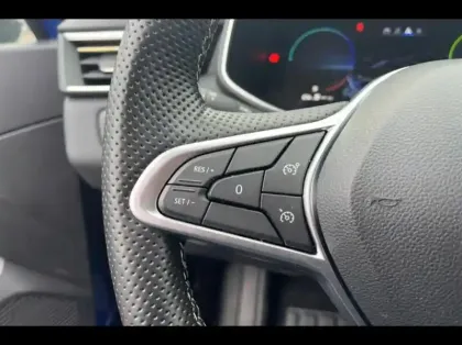 Photo 12 Renault Clio  1.6 E-Tech hybride 145ch Engineered