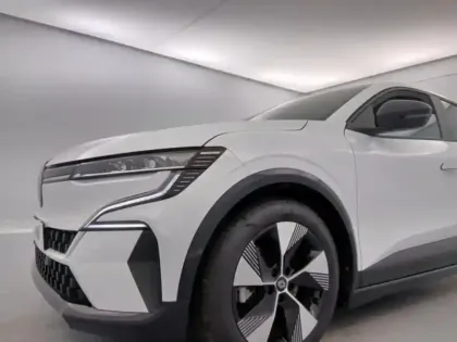 Photo 10 Renault Megane  E-Tech Electric EV40 130ch Equilibre boost charge