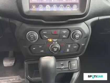 Photo 13 Jeep Renegade  1.5 Turbo T4 130ch MHEV Limited BVR7