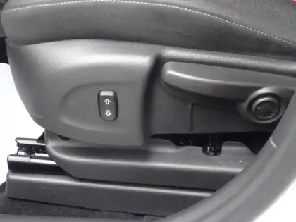 Photo 13 Opel Crossland  1.2 Turbo 110ch GS Line