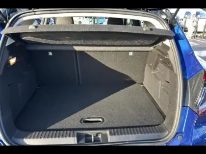 Photo 11 Renault Captur  1.6 E-Tech hybride 145ch Business -21