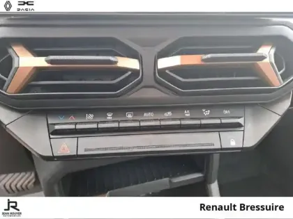 Photo 14 Dacia Duster  1.6 hybrid 140ch Extreme